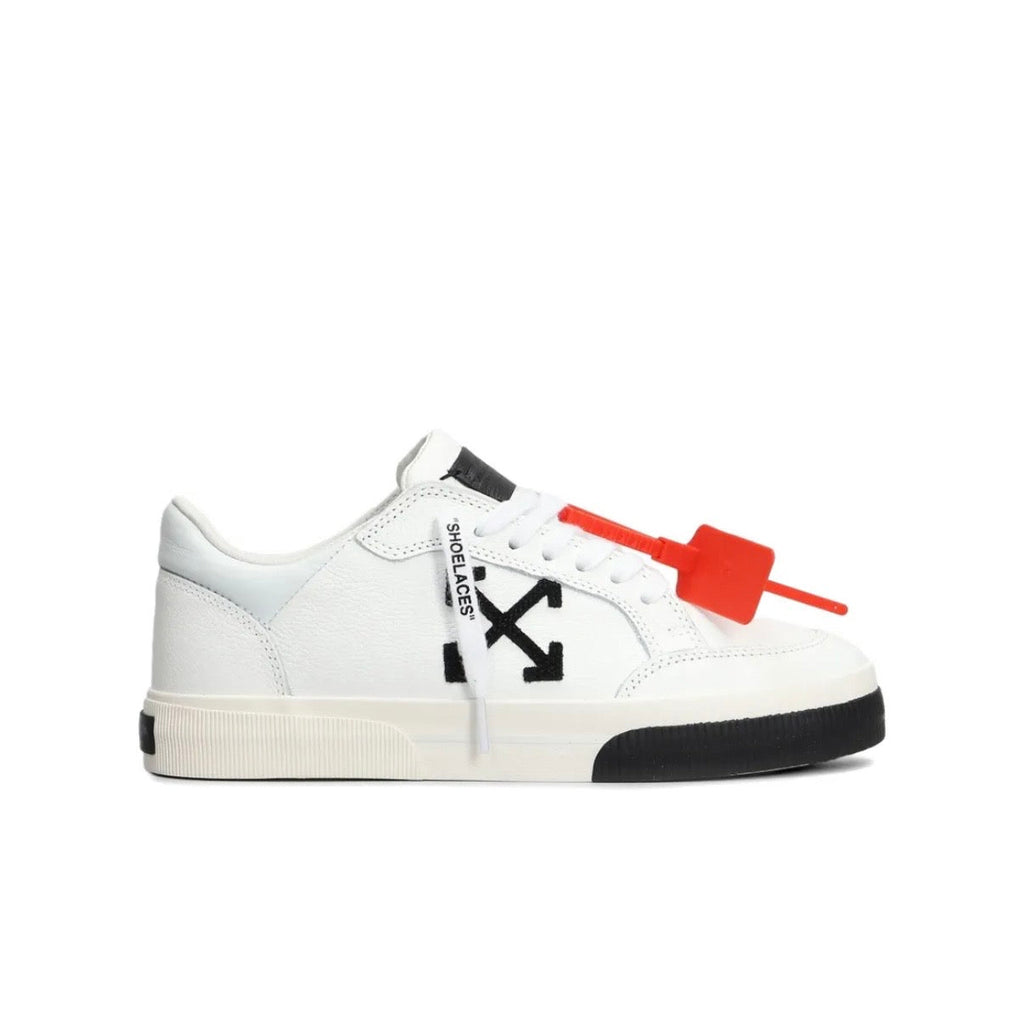 Shoes Of*-Wh*te