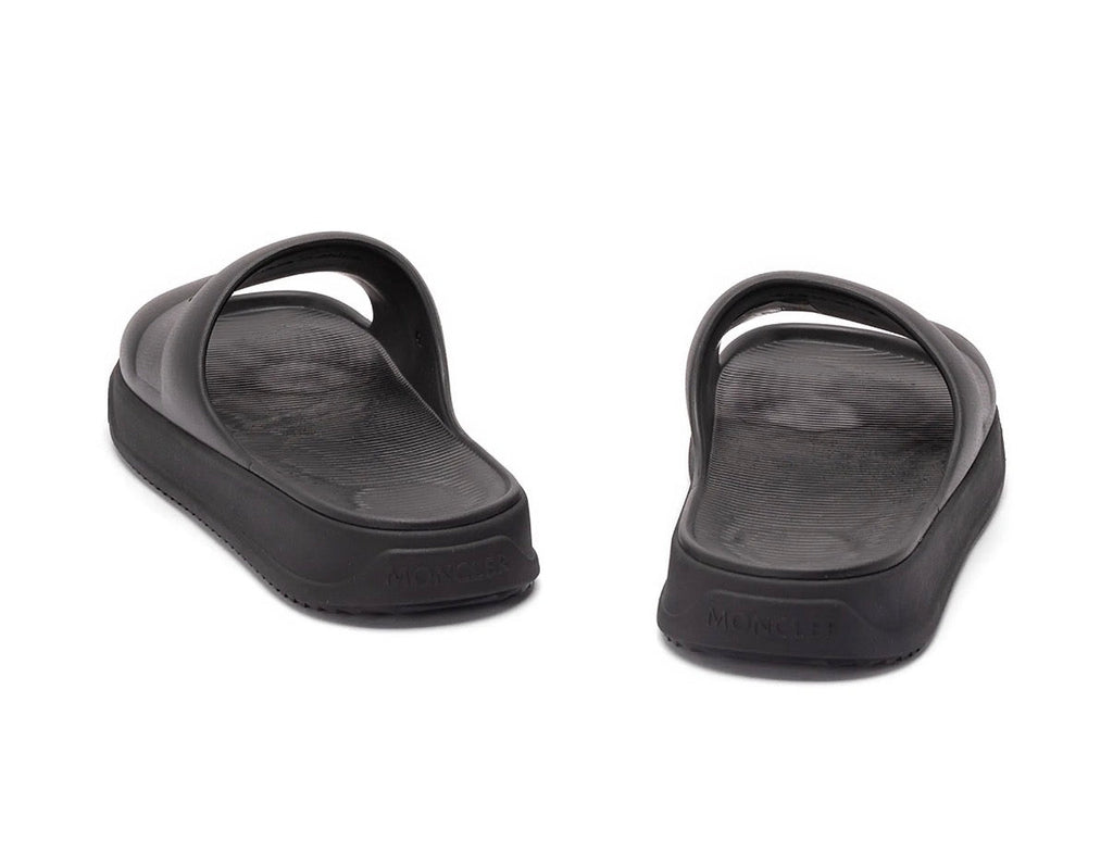 Slippers M*ncler