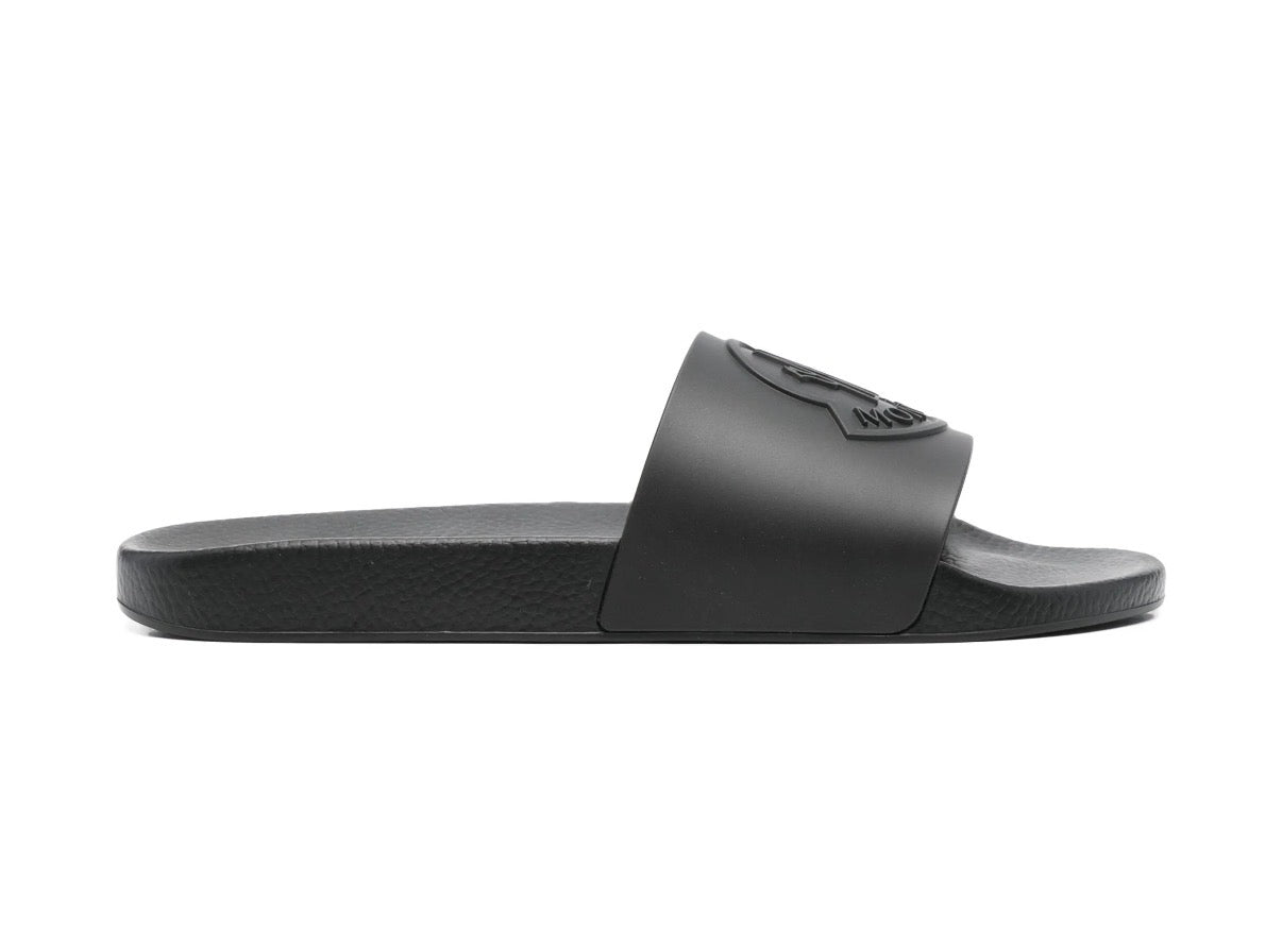 Slippers M*ncler